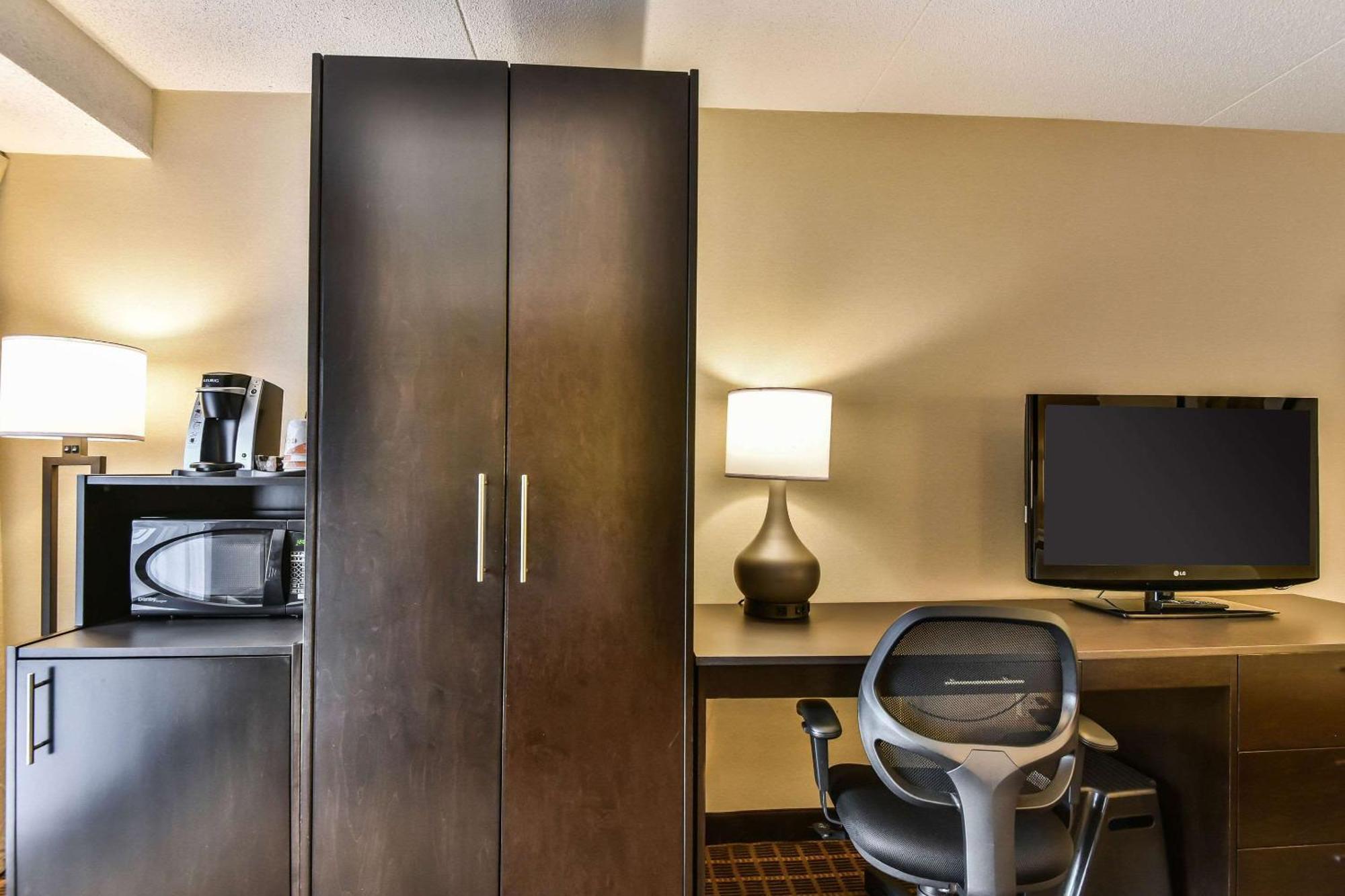 Comfort Inn Windsor Eksteriør billede